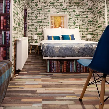 Moss Boutique Apartment